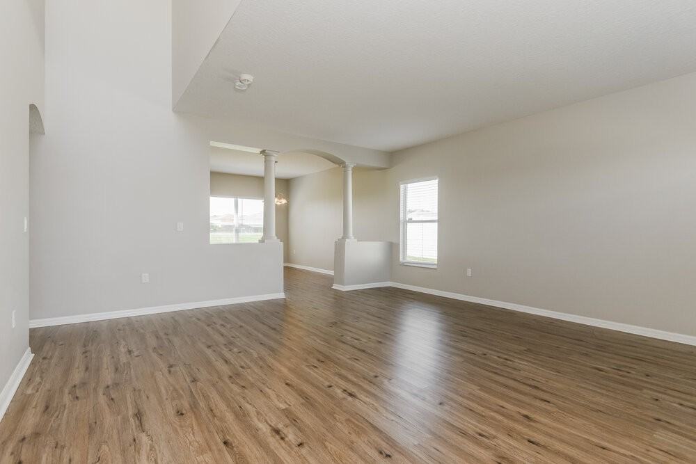 349 Aldershot Ct - Photo 5 of 17