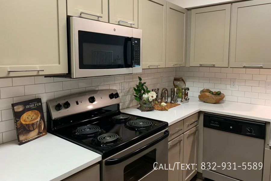 1498 Silverado Dr #AFL - Photo 2 of 10