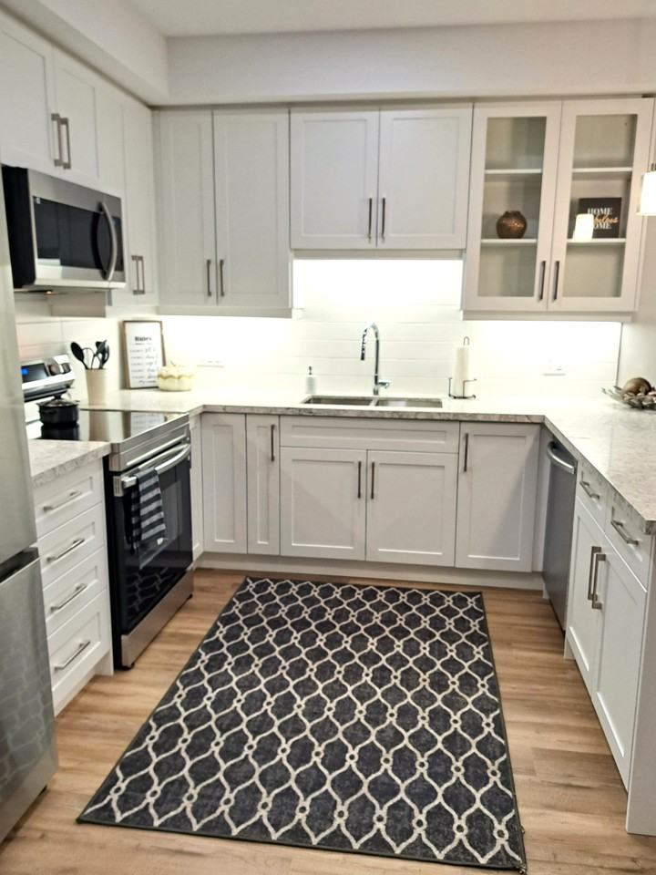 76 South Drive - Photo 2 of 25