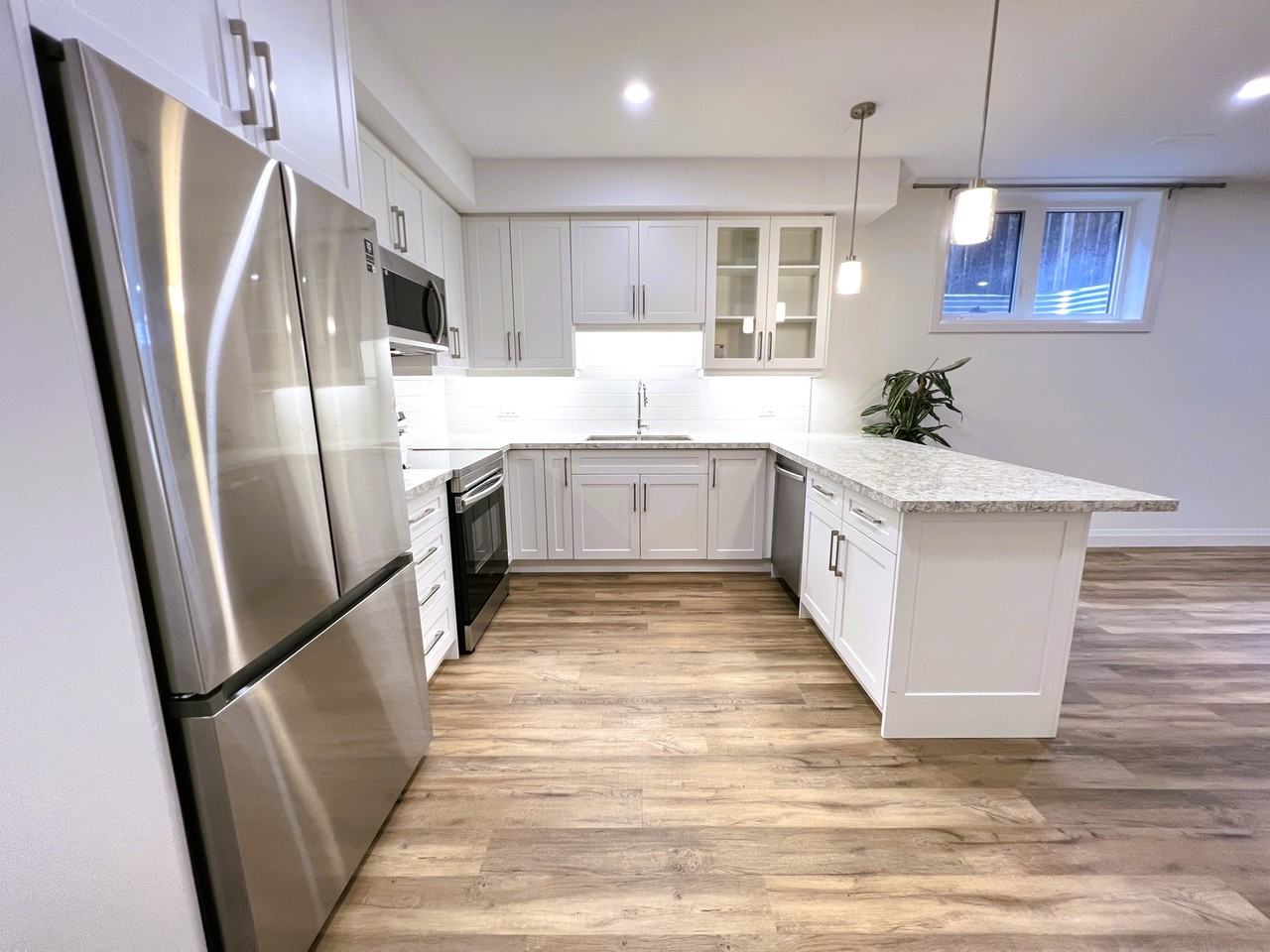 76 South Drive - Photo 3 of 25