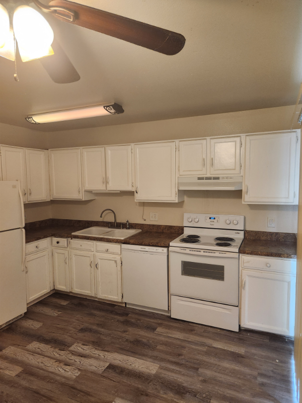 17657 East Loyola Drive #D - Photo 2 of 18