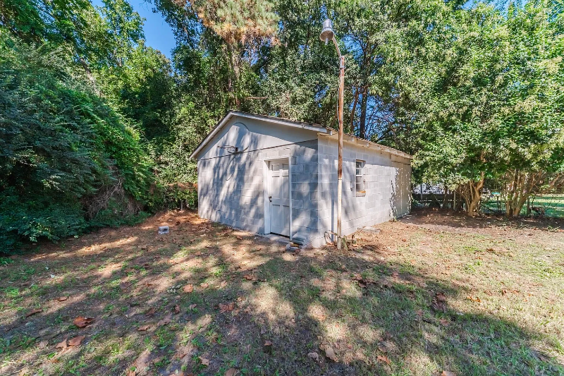 10 Carroll Ct - Photo 6 of 20