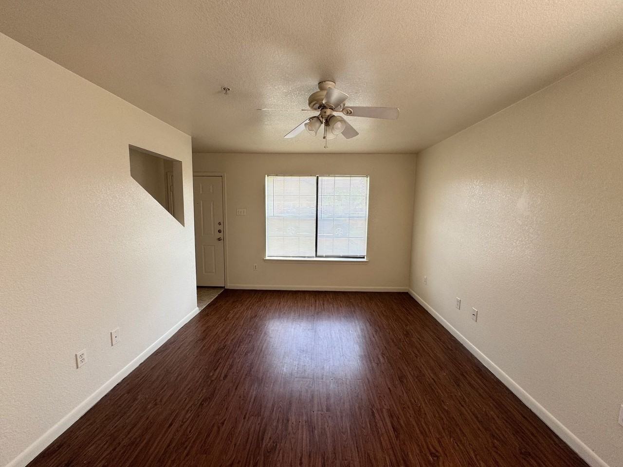 1100 Lansberry - Photo 2 of 42