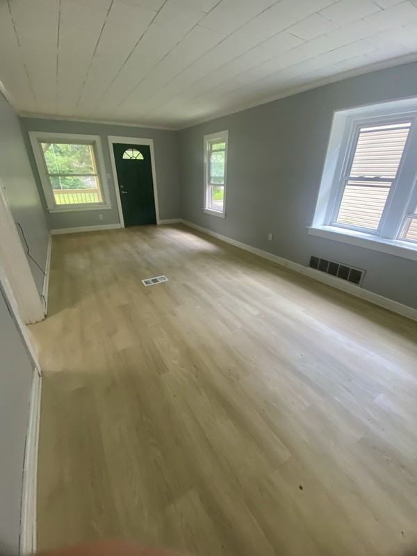 1036 Neptune Avenue - Photo 5 of 19