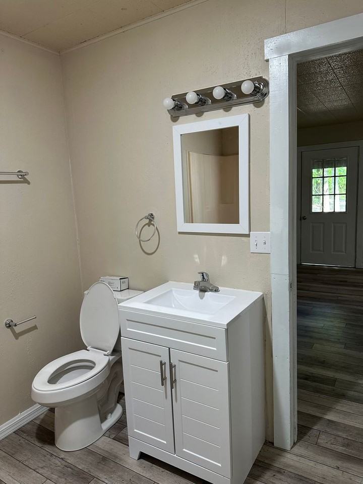 5520 County Road 1380 - Photo 2 of 4