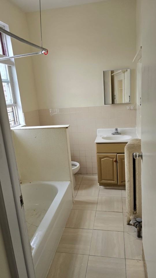 34-28 103rd Street #2R - Photo 2 of 9