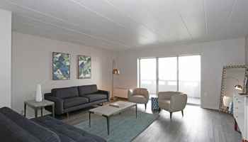 featured image of 4175 Ivanhoe Dr