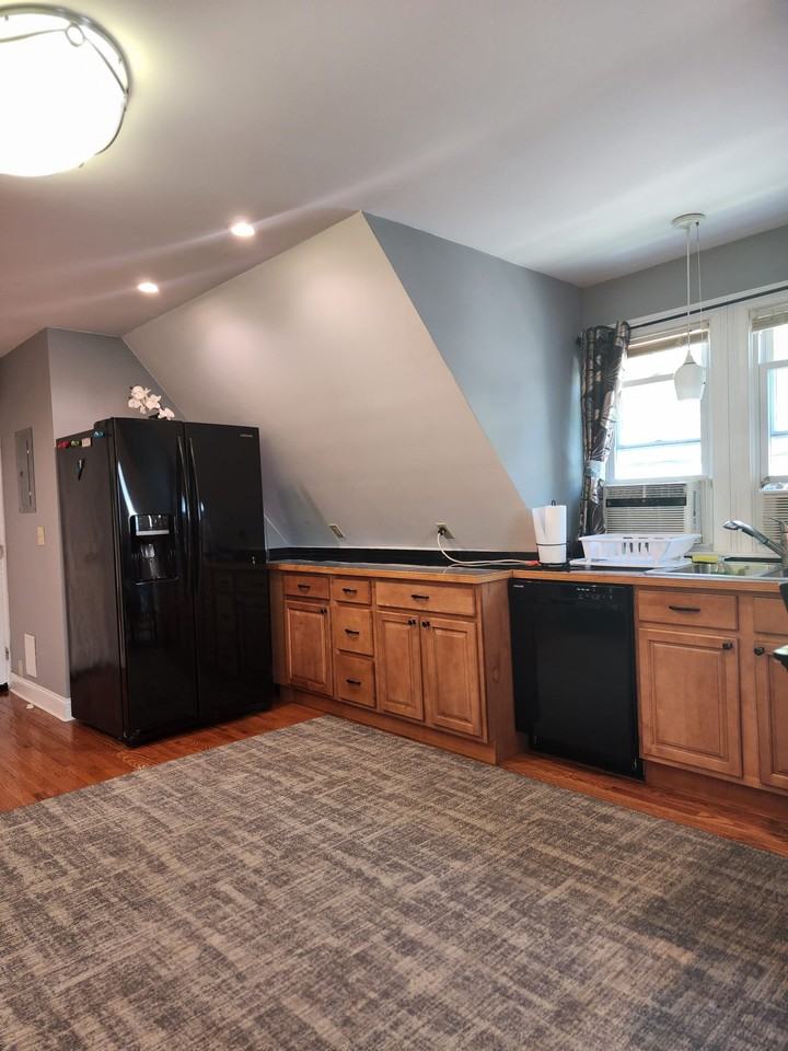 10 Pickett Rd #B - Photo 7 of 17