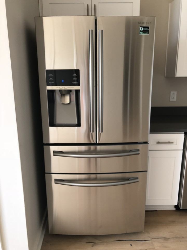 3002 Hardy St #205 - Photo 5 of 12