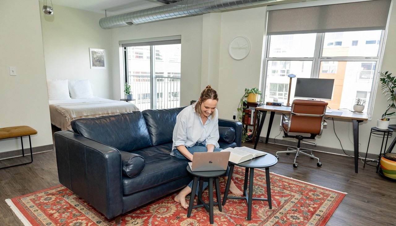 Bakery Living - Photo 4 of 50