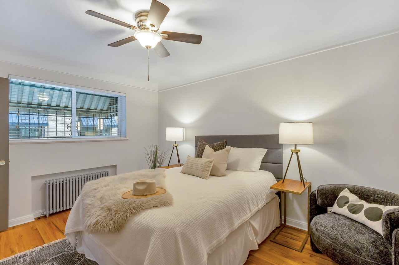 611 East 11th - Photo 4 of 27