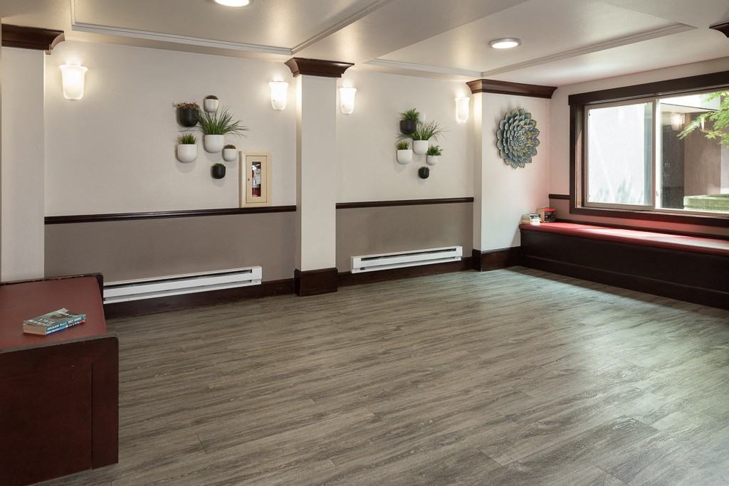 Cascade Court Apartments - Photo 6 of 18