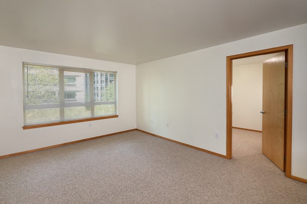 Stewart Court Apartments - Photo 4 of 11