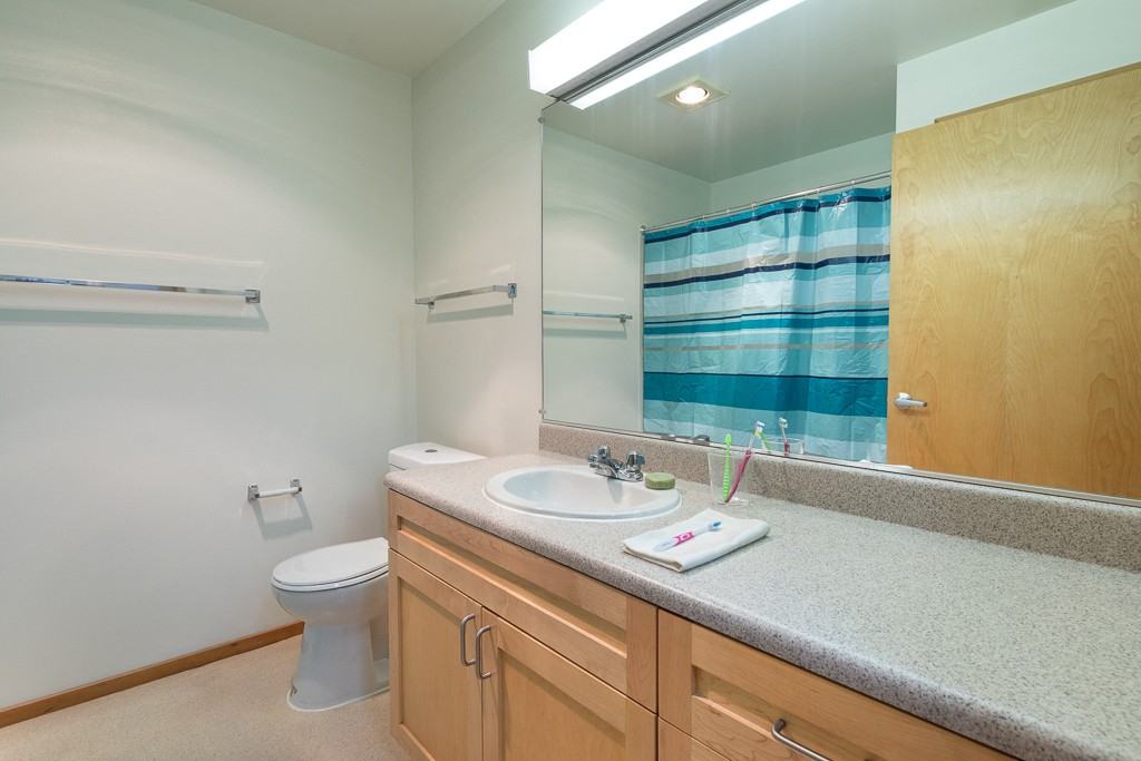 Stewart Court Apartments - Photo 7 of 11