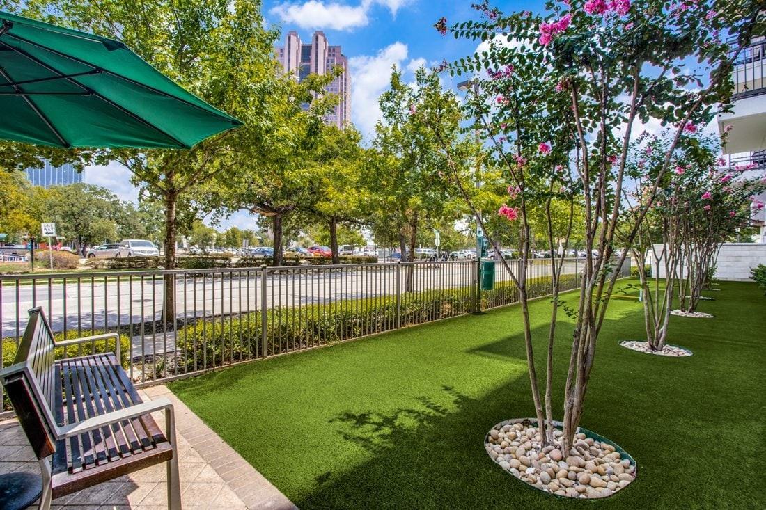 L2 Uptown - Photo 7 of 42