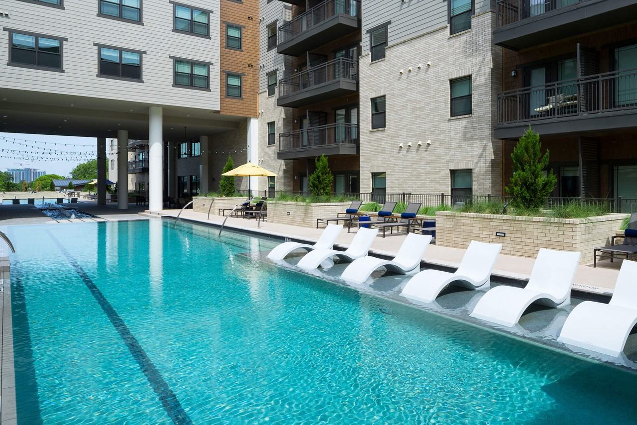 Alexan Lower Greenville - Photo 4 of 46