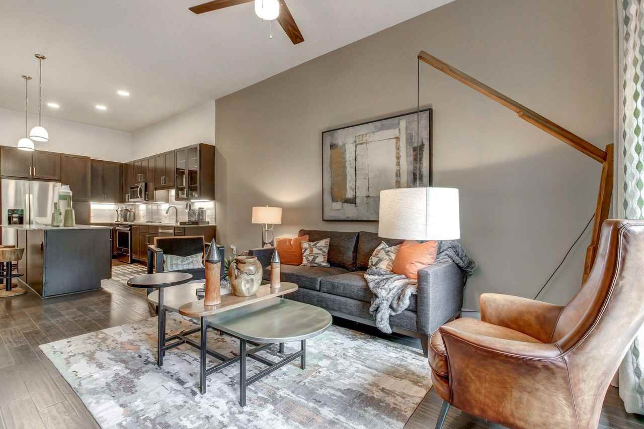 Alexan Lower Greenville - Photo 7 of 46