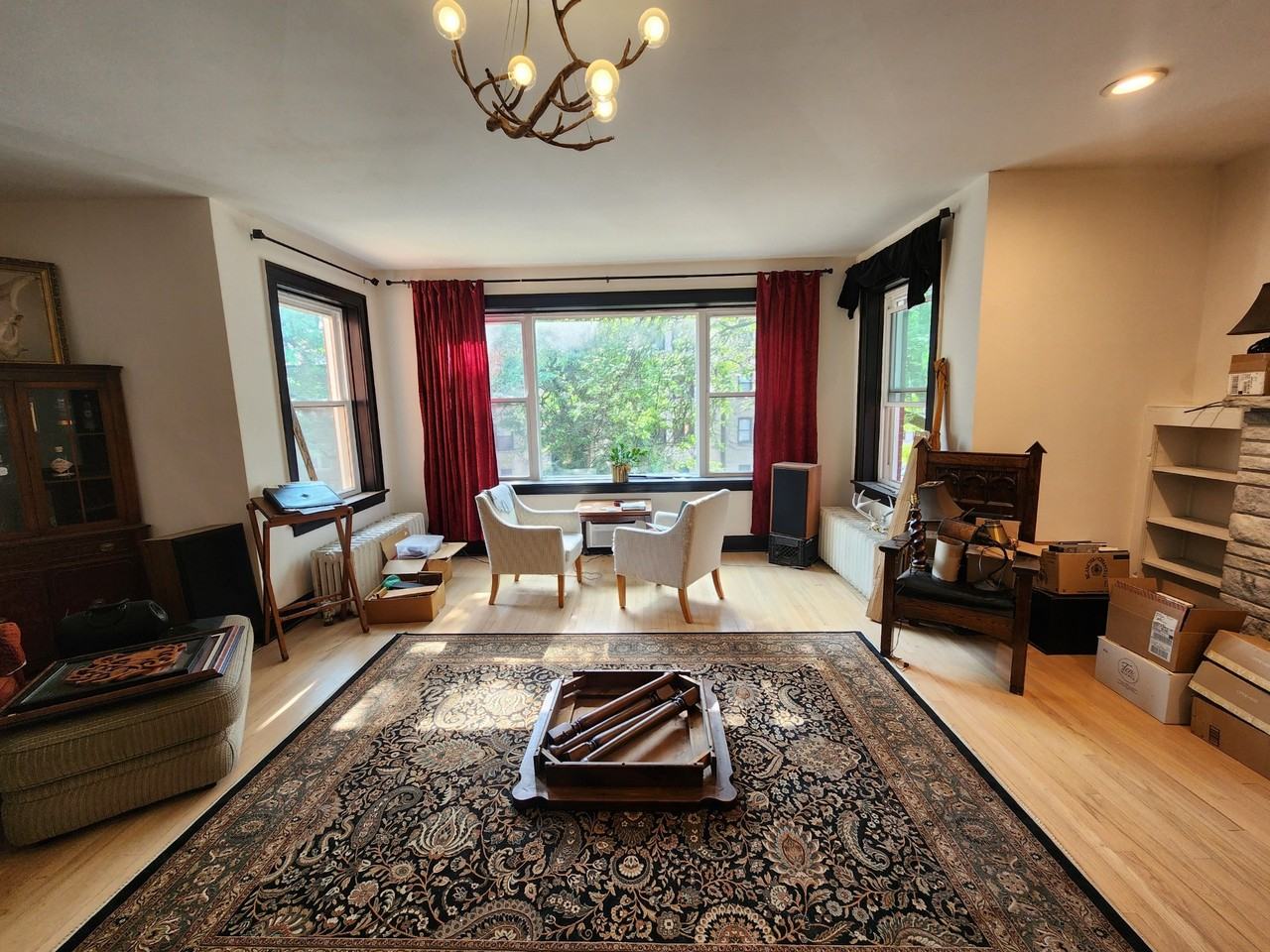 6106 N Washtenaw Ave #2 - Photo 7 of 25