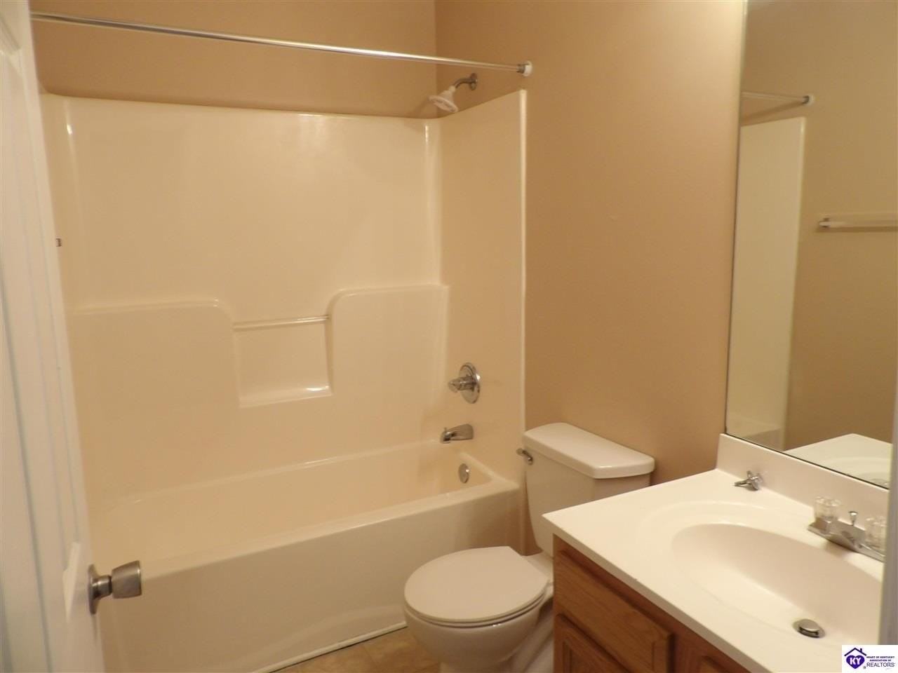 108 Hurstfield Dr Apt C - Photo 7 of 9