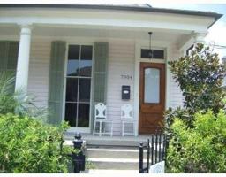 featured image of 7904 Oak Street