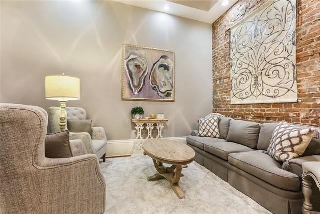 1329 Saint Andrew St #2 - Photo 4 of 14