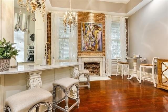 1329 Saint Andrew St #2 - Photo 6 of 14