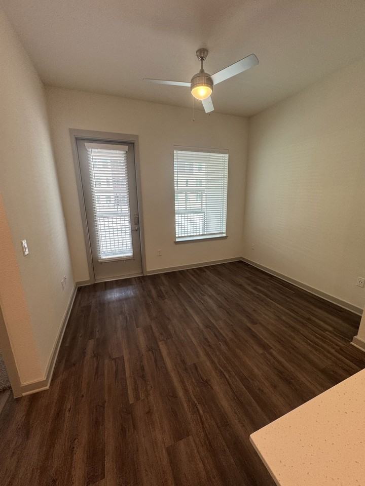 2255 W White St #1101 - Photo 3 of 8