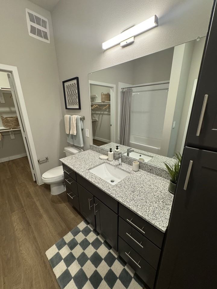 1325 Choate Pkwy #1208 - Photo 7 of 8