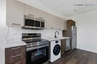 1555 W Hollywood Ave #311 - Photo 1 of 1