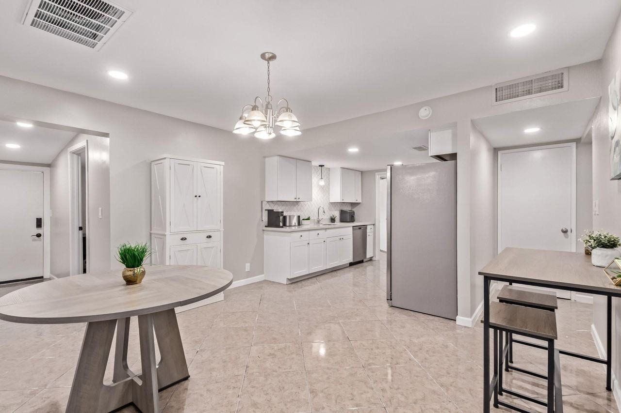 E 2nd Ave - Photo 3 of 14