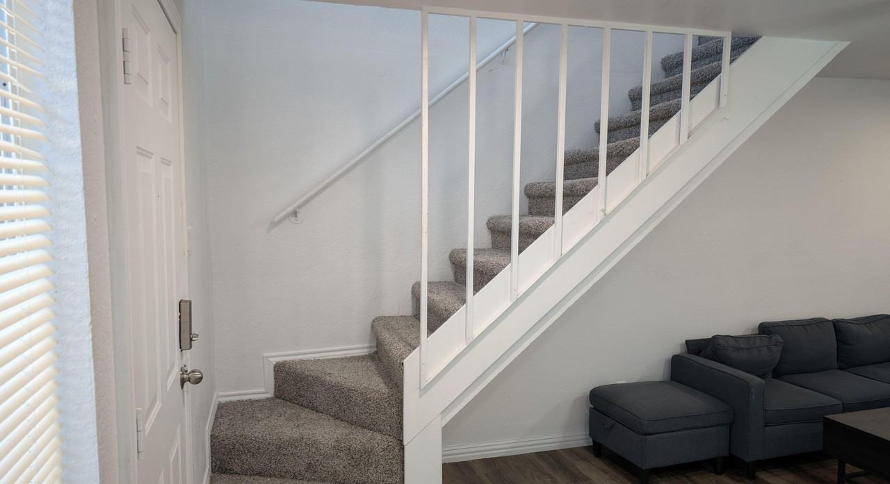 Nina Cir - Photo 3 of 8