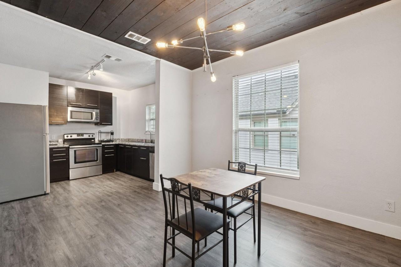 S Oak Cliff Blvd - Photo 4 of 7