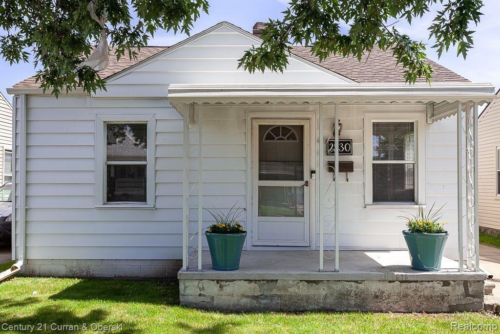 2530 Norman St - Photo 2 of 33