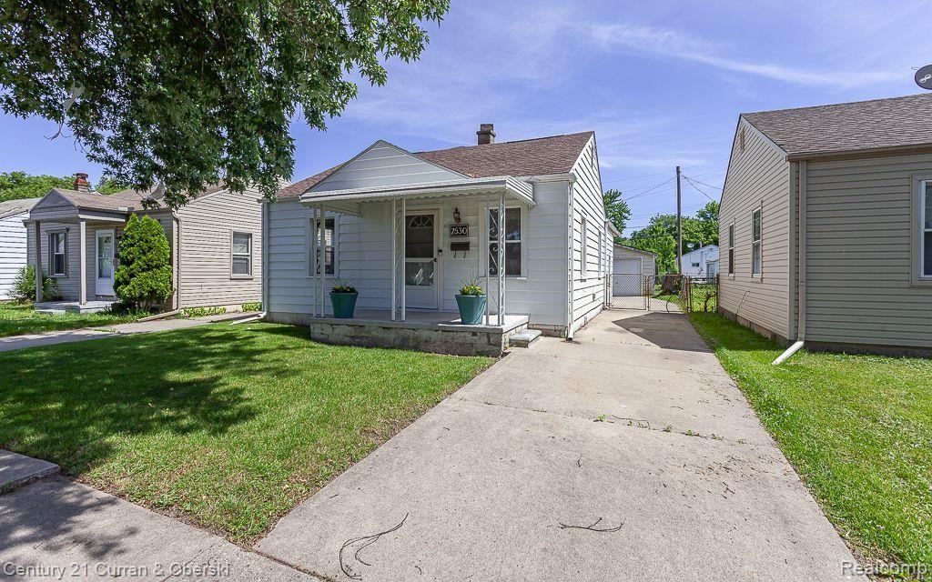 2530 Norman St - Photo 3 of 33