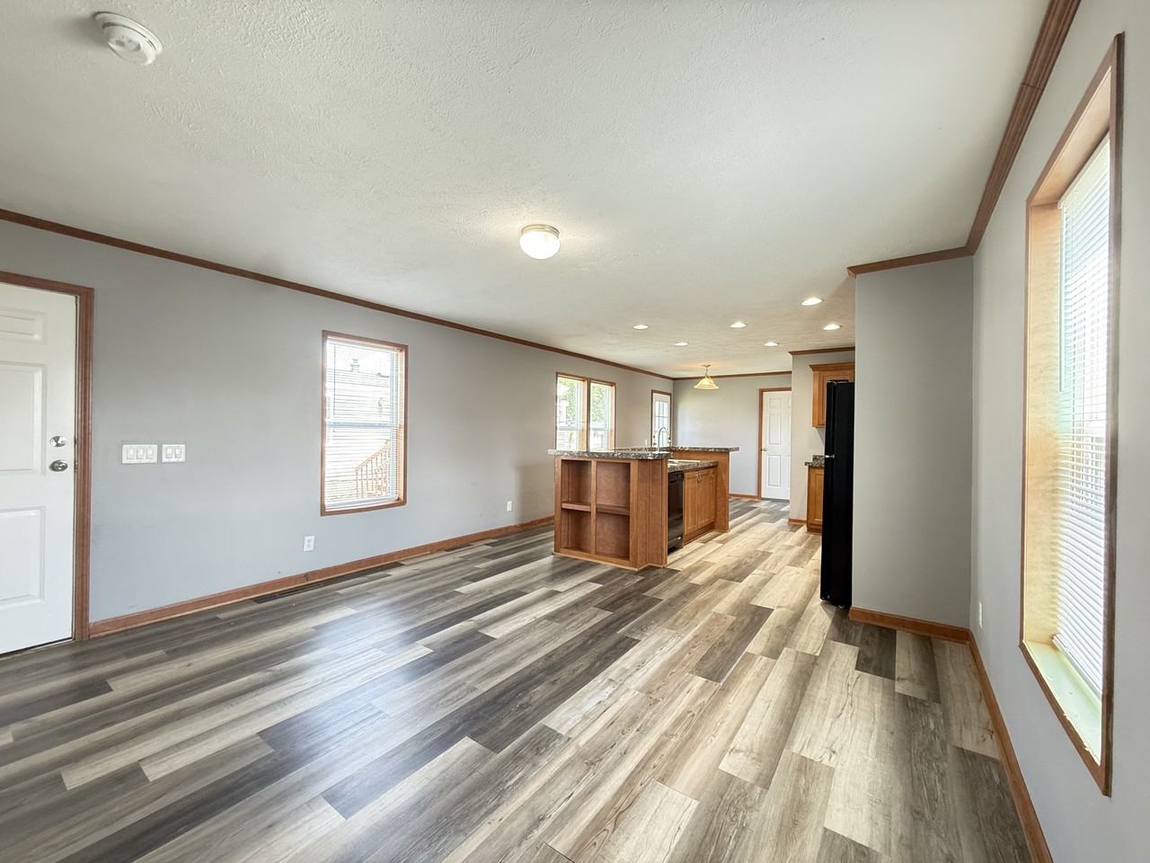 2018 Mockingbird Pl Nw #9 - Photo 2 of 32