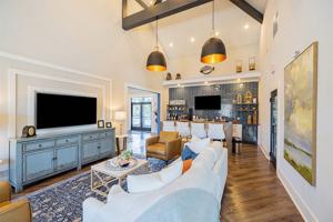 featured image of 201 Winding Rd