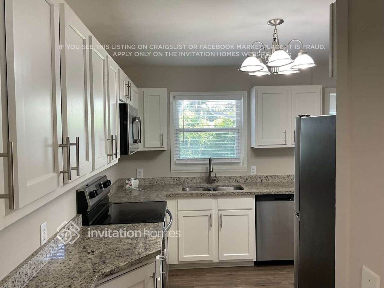 8519 Lamanto Ave N - Photo 7 of 12