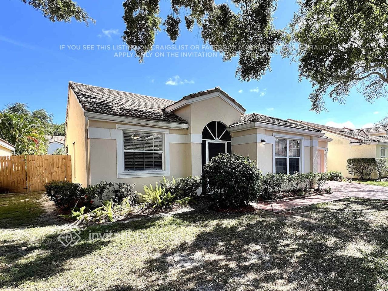 10113 Oak Bark Ln - Photo 2 of 15