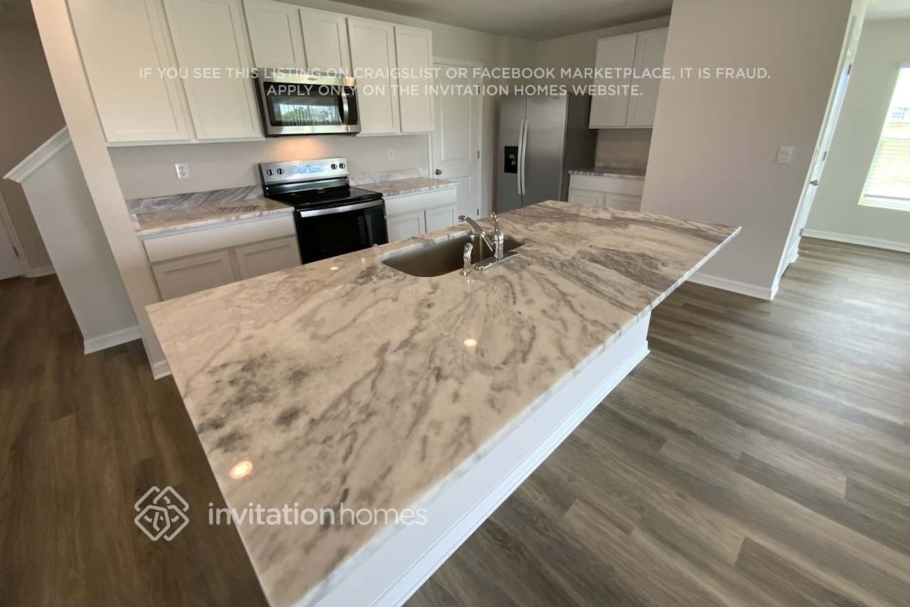4612 Coastal Storm Gln - Photo 5 of 14