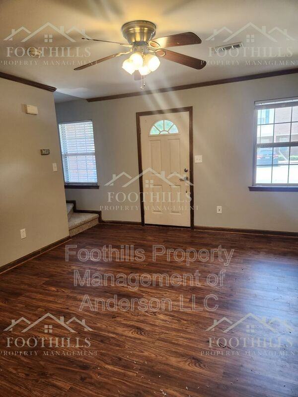 413 Nelson Dr - Photo 2 of 13