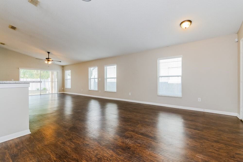 1207 Whitewood Way - Photo 3 of 16