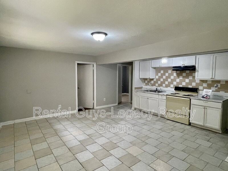 1738 Wright Ave #1 - Photo 4 of 16