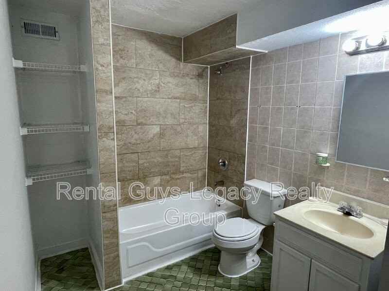 1738 Wright Ave #1 - Photo 6 of 16