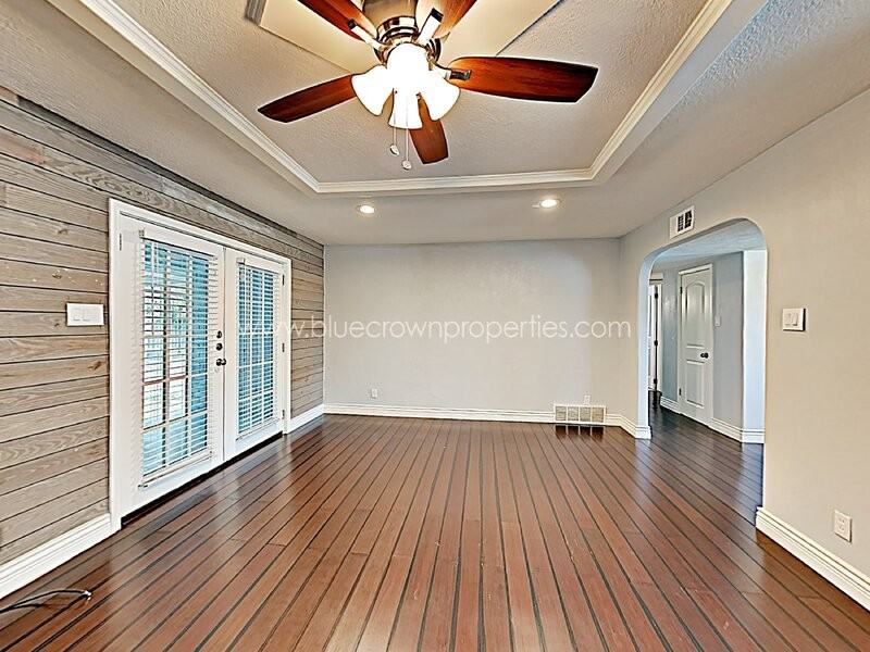 8476 Sweetwood Dr - Photo 2 of 16