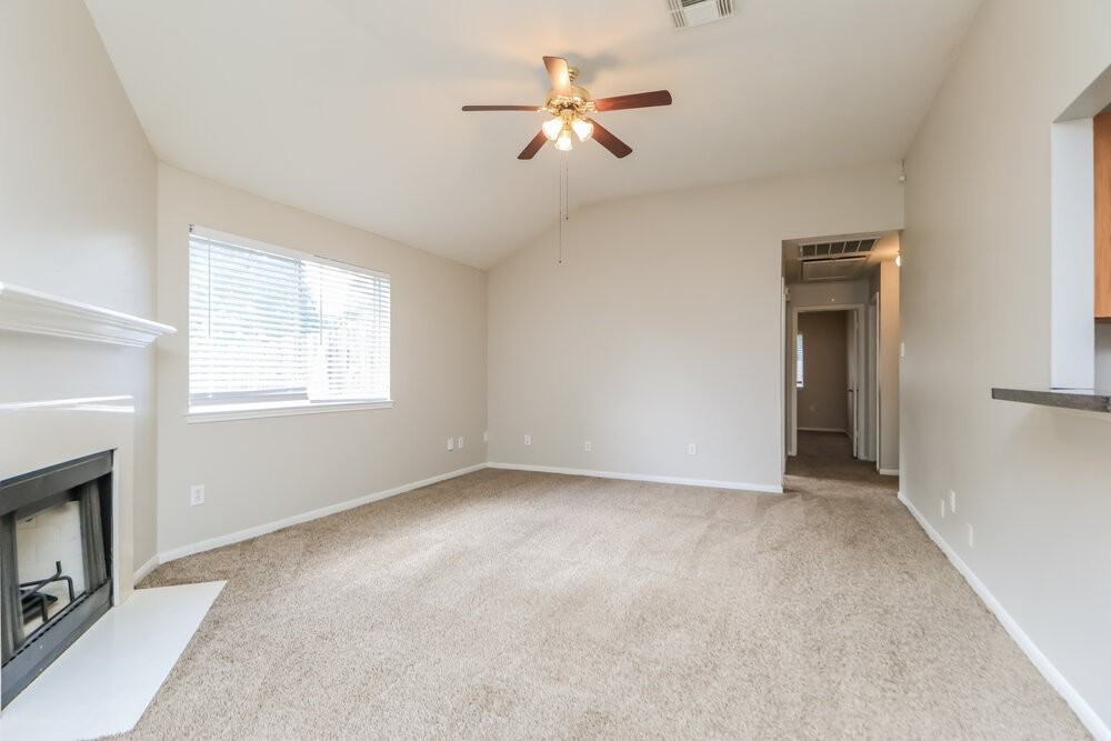 12119 Bowsman Dr - Photo 3 of 16