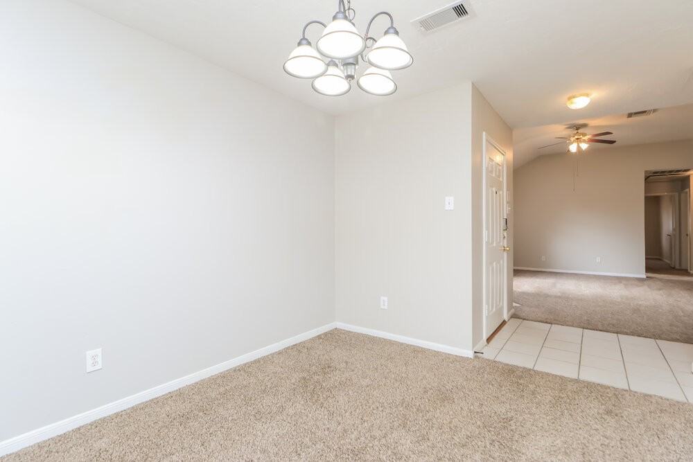 12119 Bowsman Dr - Photo 6 of 16