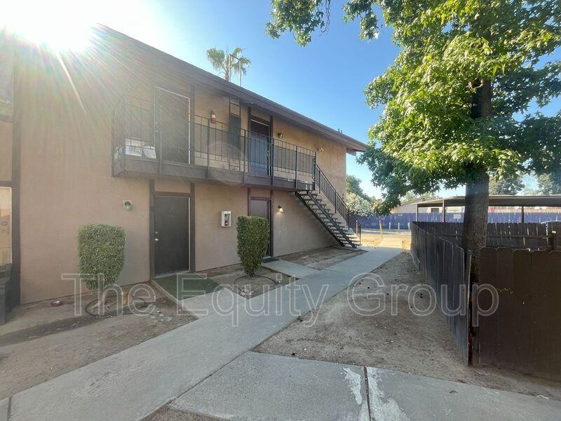 3505 W Campus Ave - Photo 2 of 36