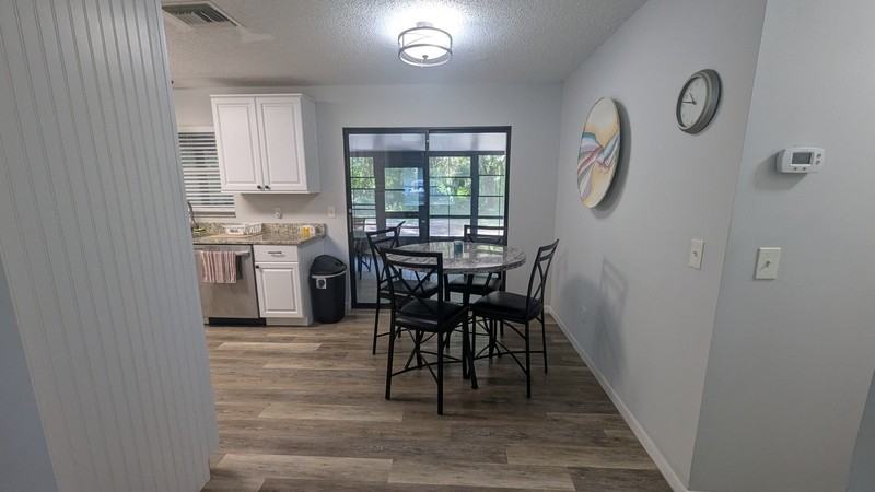 9708 W Sandra St - Photo 3 of 12