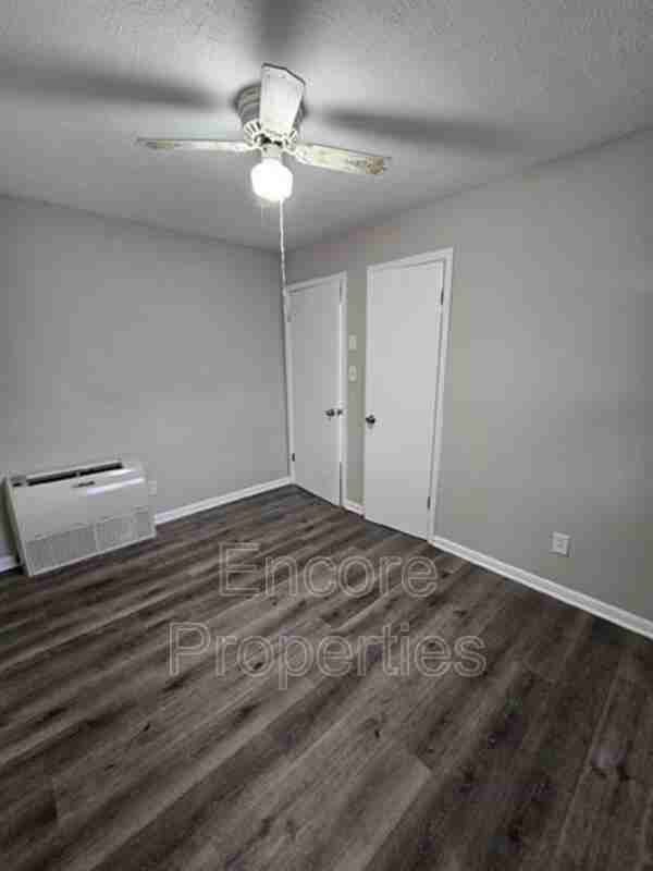 901 Weiss Avenue - Photo 5 of 11