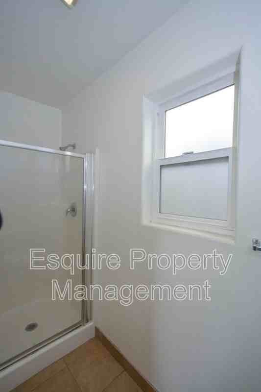 1263 S Oxnard Blvd #3 - Photo 5 of 5